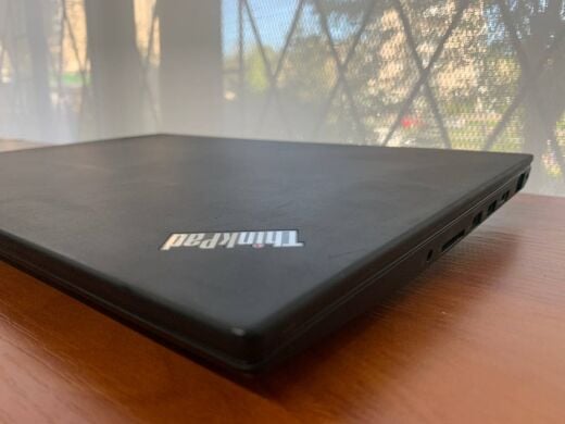 Мобільна робоча станція Lenovo ThinkPad P51s / 15.6" (1920x1080) IPS / Intel Core i7-6600U (2 (4) ядра по 2.6 - 3.4 GHz) / 8 GB DDR3 / 256 GB SSD / nVidia Quadro M520, 2 GB GDDR5, 64-bit / WebCam Мобільна робоча станція Lenovo ThinkPad P51s / 15.6" (1920x1080) IPS / Intel Core i7-6600U (2 (4) ядра по 2.6 - 3.4 GHz) / 8 GB DDR3 / 256 GB SSD / nVidia Quadro M520, 2 GB GDDR5, 64-bit / WebCam