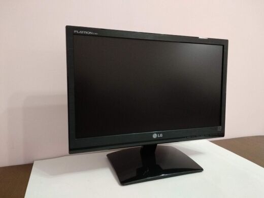Монітор Б-клас LG Flatron E1941S-BN / 18.5" (1366x768) TN / VGA / VESA 75x75