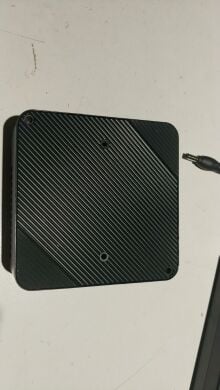 Неттоп Minisforum UM690 USFF / AMD Ryzen 9 6900HX (8 (16) ядер по 3.3 - 4.9 GHz) / 16 GB DDR5 / 240 GB SSD / AMD Radeon 680M / USB 3.1 / Wi-Fi / Bluetooth / Блок живлення в комплекті