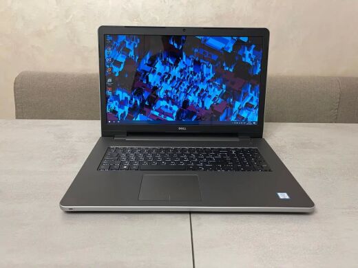 Ноутбук Dell Inspiron 5758 / 17.3" (1600x900) TN+film / Intel Core i7-5500U (2 (4) ядра по 2.4 - 3.0 GHz) / 8 GB DDR3 / 240 GB SSD / Intel HD Graphics 5500 / WebCam / HDMI