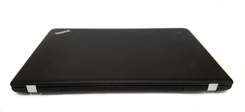 Ноутбук Lenovo ThinkPad E565 / 15.6" (1366x768) TN / AMD A10-8700P (4 ядра по 1.8 - 3.2 GHz) / 8 GB DDR3 / 256 GB SSD / AMD Radeon R5 M330, 2 GB DDR3, 64-bit / WebCam Ноутбук Lenovo ThinkPad E565 / 15.6" (1366x768) TN / AMD A10-8700P (4 ядра по 1.8 - 3.2 GHz) / 8 GB DDR3 / 256 GB SSD / AMD Radeon R5 M330, 2 GB DDR3, 64-bit / WebCam