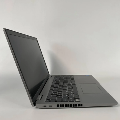 Ноутбук рабочая станция Dell Precision 3560 / 15.6" (1920x1080) IPS / Intel Core i7-1185G7 (4 (8) ядра по 3.0 - 4.8 GHz) / 16 GB DDR4 / 512 GB SSD / nVidia T500, 2 GB GDDR6, 64-bit / HDMI / WebCam