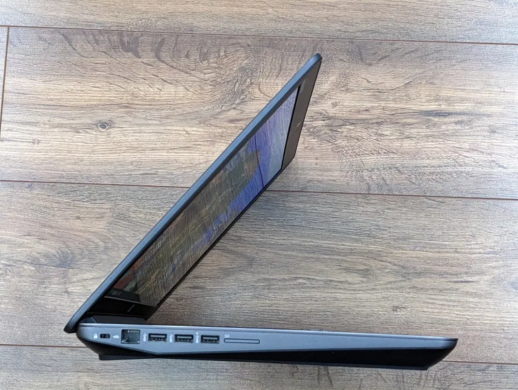 Робоча станція HP ZBook 17 G3 / 17.3" (1920x1080) IPS / Intel Core i5-6440HQ (4 ядра по 2.6 - 3.5 GHz) / 16 GB DDR4 / 512 GB SSD / nVidia Quadro M3000M, 4 GB GDDR5, 256-bit / WebCam