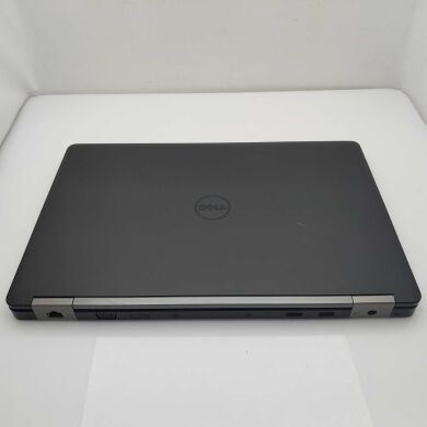 Игровой ноутбук Б-класс Dell Latitude E5570 / 15.6" (1366x768) TN / Intel Core i7-6600U (2 (4) ядра по 2.6 - 3.4 GHz) / 8 GB DDR4 / 240 GB SSD / AMD Radeon R7 M370, 2 GB GDDR5, 256-bit / WebCam / Win 10 Pro