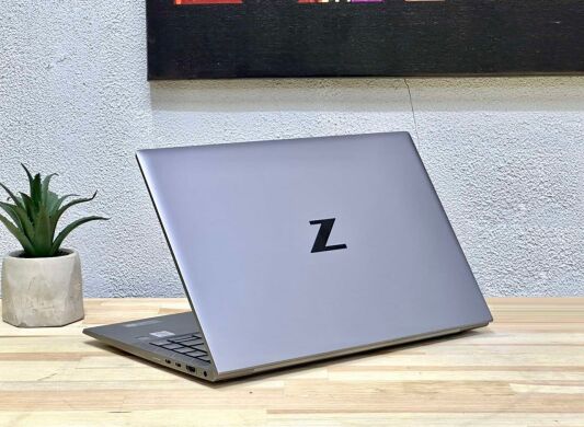 Мобільна рабоча станція HP ZBook Firefly 14 G8 / 14" (1920x1080) IPS / Intel Core i7-1165G7 (4 (8) ядра по 2.8 - 4.7 GHz) / 16 GB DDR4 / 512 GB SSD M.2 / nVidia Quadro T500, 4 GB GDDR6, 64-bit / WebCam / Win 11 Pro
