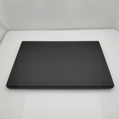 Мобільна робоча станція Lenovo ThinkPad P1 / 15.6" (1920x1080) IPS / Intel Core i7-8850H (6 (12) яер по 2.6 - 4.3 GHz) / 16 GB DDR4 / 512 GB SSD / nVidia Quadro P2000 Max-Q, 4 GB DDR3, 128-bit / WebCam / win 10 Pro