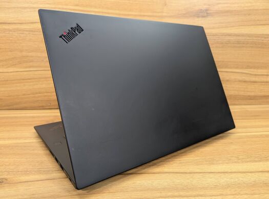 Мобильная рабочая станция Lenovo ThinkPad P1 Gen 3 / 14" (1920x1080) IPS / Intel Core i7-10750H (6 (12) ядер по 2.6 - 5.0 GHz) / 32 GB DDR4 / 1000 GB SSD / nVidia Quadro T2000 Max-Q, 4 GB GDDR5, 128-bit / WebCam / Windows 10 Мобильная рабочая станция Lenovo ThinkPad P1 Gen 3 / 14" (1920x1080) IPS / Intel Core i7-10750H (6 (12) ядер по 2.6 - 5.0 GHz) / 32 GB DDR4 / 1000 GB SSD / nVidia Quadro T2000 Max-Q, 4 GB GDDR5, 128-bit / WebCam / Windows 10