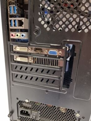 Ігровий 1stPlayer Black Sir B2 Tower / Intel Core i5-6500 (4 ядра по 3.2 - 3.6 GHz) / 16 GB DDR4 / 240 GB SSD + 500 GB HDD / nVidia GeForce GTX 650, 2 GB GDDR5, 128-bit / 530W