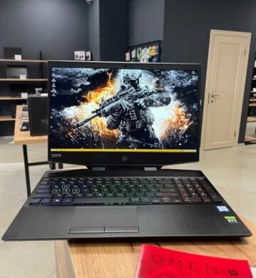 Ігровий ноутбук HP Omen 15-dh0009ng / 15.6" (1920x1080) IPS / Intel Core i7-9750H (6 (12) ядер по 2.6 - 4.5 GHz) / 16 GB DDR4 / 1000 GB SSD + 2000 GB SSD / nVidia GeForce RTX 2080 Max-Q, 8 GB GDDR6, 256-bit / WebCam / Win 10 Home