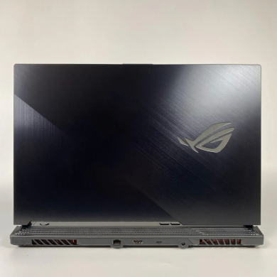 Ігровий ноутбук Asus ROG Strix G731GW / 17.3" (1920x1800) IPS / Intel Core i7-9750H (6 (12) ядер по 2.6 - 4.5 GHz) / 16 GB DDR4 / 512 GB SSD / nVidia GeForce RTX 2070, 8 GB GDDR6, 256-bit / HDMI