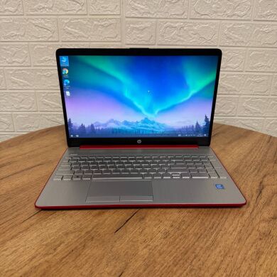 Ультрабук HP 15-dw0083wm / 15.6" (1366x768) TN / Intel Pentium Silver N5030 (4 ядра по 1.1 - 3.1 GHz) / 8 GB DDR4 / 256 GB SSD / Intel UHD Graphics 605 / WebCam