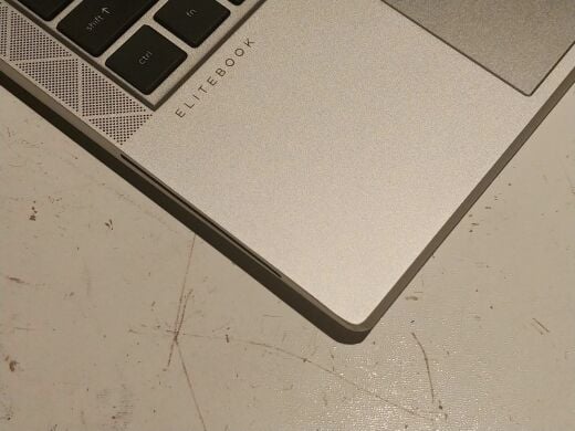 Ультрабук Б-класс HP EliteBook 840 G8 / 14" (1366x768) TN / Intel Core i5-1145G7 (4 (8) ядра по 2.6 - 4.4 GHz) / 8 GB DDR4 / 120 GB SSD / Intel Iris Xe Graphics / WebCam / TouchID / Windows 11