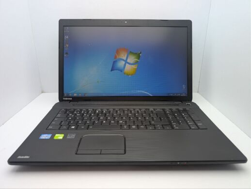 Ноутбук Toshiba Satellite C70-A / 17.3" (1600x900) TN / Intel Core i3-3120M (2 (4) ядра по 2.5 GHz) / 6 GB DDR3 / 500 GB HDD / nVidia GeForce 710M, 1 GB GDDR3, 64-bit / WebCam / DVD-ROM