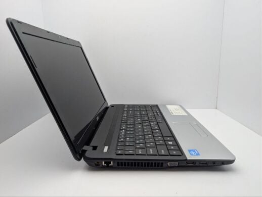 Ноутбук Acer Aspire E1-531 / 15.6" (1366x768) TN / Intel Celeron 1005M (2 ядра по 1.9 GHz) / 6 GB DDR3 / 500 GB HDD / Intel HD Graphics / WebCam / DVD-ROM