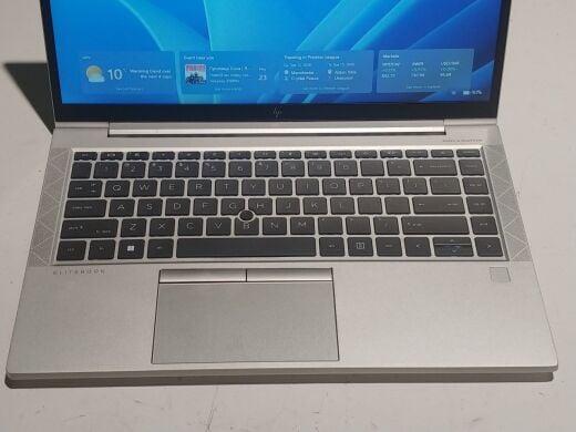 Ультрабук Б-класс HP EliteBook 840 G8 / 14" (1366x768) TN / Intel Core i5-1145G7 (4 (8) ядра по 2.6 - 4.4 GHz) / 8 GB DDR4 / 120 GB SSD / Intel Iris Xe Graphics / WebCam / TouchID / Windows 11
