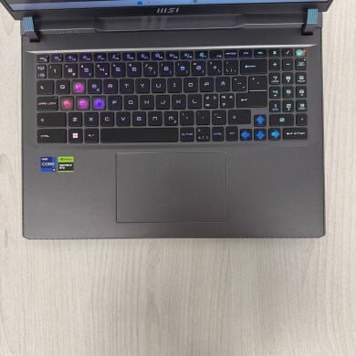 Игровой ноутбук Б-класс MSI Vector GP68HX 12VH / 16" (1920x1200) IPS / Intel Core i9-12900HX (16 (24) ядер по 3.6 - 5.0 GHz) / 32 GB DDR5 / 1000 GB SSD NVMe / nVidia GeForce RTX 4080, 12 GB GDDR6, 192-bit / WebCam