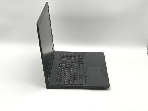 Ігровий ноутбук Dell Latitude E5570 / 15.6" (1920x1080) IPS / Intel Core i7-6600U (2 (4) ядра по 2.6 - 3.4 GHz) / 8 GB DDR4 / 120 GB SSD / AMD Radeon R7 M360, 2 GB DDR3, 64-bit / WebCam / HDMI