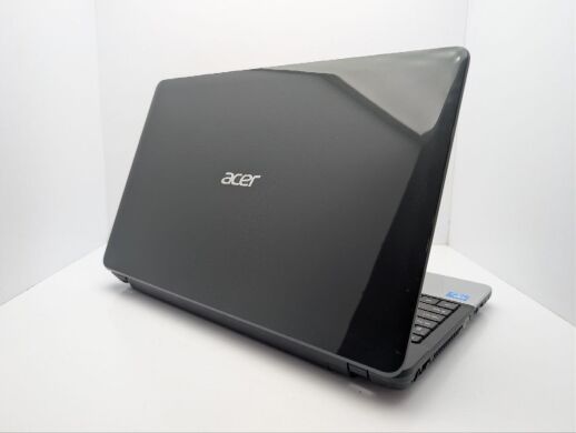 Ноутбук Acer Aspire E1-531 / 15.6" (1366x768) TN / Intel Celeron 1005M (2 ядра по 1.9 GHz) / 6 GB DDR3 / 500 GB HDD / Intel HD Graphics / WebCam / DVD-ROM