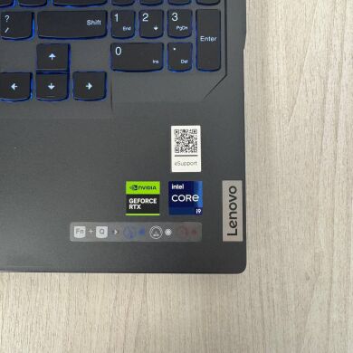 Игровой ноутбук Б-класс Lenovo Legion Pro 5 16IRX8 / 16" (2560x1600) IPS / Intel Core i9-13900HX (24 (32) ядра по 2.2 - 5.4 GHz) / 32 GB DDR5 / 1000 GB SSD NVMe / nVidia GeForce RTX 4070, 8 GB GDDR6, 128-bit / WebCam Игровой ноутбук Б-класс Lenovo Legion Pro 5 16IRX8 / 16" (2560x1600) IPS / Intel Core i9-13900HX (24 (32) ядра по 2.2 - 5.4 GHz) / 32 GB DDR5 / 1000 GB SSD NVMe / nVidia GeForce RTX 4070, 8 GB GDDR6, 128-bit / WebCam