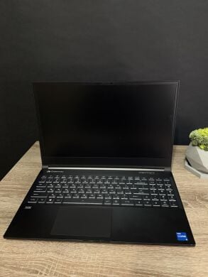 Ігровий ультрабук Б-клас Gateway GGNC51518-BK / 15.6" (1920x1080) IPS / Intel Core i5-11400H (6 (12) ядер по 2.7 - 4.5 GHz) / 16 GB DDR4 / 512 GB SSD M.2 / nVidia GeForce RTX 3050, 4 GB GDDR6, 128-bit / WebCam / Win 11 Ігровий ультрабук Б-клас Gateway GGNC51518-BK / 15.6" (1920x1080) IPS / Intel Core i5-11400H (6 (12) ядер по 2.7 - 4.5 GHz) / 16 GB DDR4 / 512 GB SSD M.2 / nVidia GeForce RTX 3050, 4 GB GDDR6, 128-bit / WebCam / Win 11
