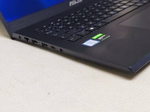 Ігровий ноутбук Asus VivoBook X571GT / 15.6" (1920x1080) IPS / Intel Core i5-9300H (4 (8) ядра по 2.4 - 4.1 GHz) / 16 GB DDR4 / 512 GB SSD / nVidia GeForce GTX 1650, 4 GB GDDR5, 128-bit / WebCam Ігровий ноутбук Asus VivoBook X571GT / 15.6" (1920x1080) IPS / Intel Core i5-9300H (4 (8) ядра по 2.4 - 4.1 GHz) / 16 GB DDR4 / 512 GB SSD / nVidia GeForce GTX 1650, 4 GB GDDR5, 128-bit / WebCam