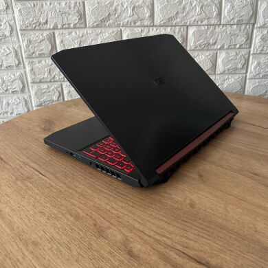 Игровой ноутбук Acer Nitro 5 AN515-54 / 15.6" (1920x1080) IPS / Intel Core i5-9300H (4 (8) ядра по 2.4 - 4.1 GHz) / 8 GB DDR4 / 256 GB SSD + 1000 Gb HDD / nVidia GeForce GTX 1650, 4 GB GDDR5, 128-bit / WebCam