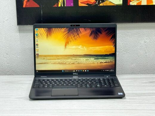 Игровой ноутбук Dell Latitude 5501 / 15.6" (1920x1080) IPS / Intel Core i7-9850H (6 (12) ядра по 2.6 - 4.6 GHz) / 32 GB DDR4 / 1000 GB SSD M.2 / nVidia GeForce MX150, 2 GB GDDR5, 64-bit / WebCam / Win 10 Pro Игровой ноутбук Dell Latitude 5501 / 15.6" (1920x1080) IPS / Intel Core i7-9850H (6 (12) ядра по 2.6 - 4.6 GHz) / 32 GB DDR4 / 1000 GB SSD M.2 / nVidia GeForce MX150, 2 GB GDDR5, 64-bit / WebCam / Win 10 Pro