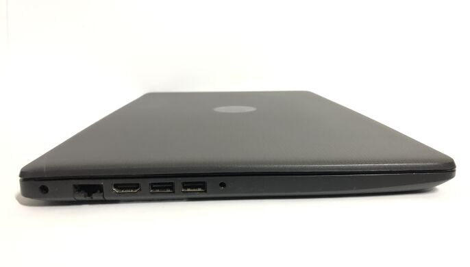Ноутбук Б-клас HP 250 G7 / 15.6" (1366x768) TN / Intel Core i5-8265U (4 (8) ядра по 1.6 - 3.9 GHz) / 8 GB DDR4 / 256 GB SSD / Intel UHD Graphics 620 / WebCam / Win 11 Pro Ноутбук Б-клас HP 250 G7 / 15.6" (1366x768) TN / Intel Core i5-8265U (4 (8) ядра по 1.6 - 3.9 GHz) / 8 GB DDR4 / 256 GB SSD / Intel UHD Graphics 620 / WebCam / Win 11 Pro