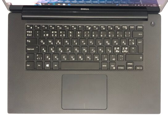 Мобильная рабочая станция Б-класс Dell Precision 5510 / 15.6" (3840x2160) IPS Touch / Intel Core i7-6820HQ (4 (8) ядра по 2.7 - 3.6 GHz) / 16 GB DDR4 / 256 GB SSD / nVidia Quadro M1000M, 2 GB GDDR5, 128-bit / WebCam / Win 10 Pro