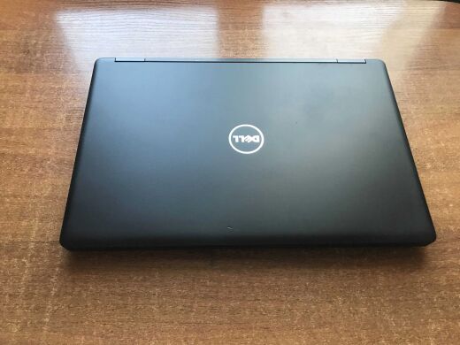 Ноутбук Dell Latitude 5591 / 15.6" (1920x1080) IPS / Intel Core i7-8850H (6 (12) ядер по 2.6 - 4.3 GHz) / 16 GB DDR4 / 256 GB SSD / Intel UHD Graphics 630 / WebCam Ноутбук Dell Latitude 5591 / 15.6" (1920x1080) IPS / Intel Core i7-8850H (6 (12) ядер по 2.6 - 4.3 GHz) / 16 GB DDR4 / 256 GB SSD / Intel UHD Graphics 630 / WebCam