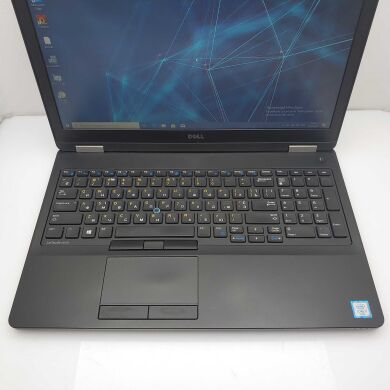 Игровой ноутбук Б-класс Dell Latitude E5570 / 15.6" (1366x768) TN / Intel Core i7-6600U (2 (4) ядра по 2.6 - 3.4 GHz) / 8 GB DDR4 / 240 GB SSD / AMD Radeon R7 M370, 2 GB GDDR5, 256-bit / WebCam / Win 10 Pro