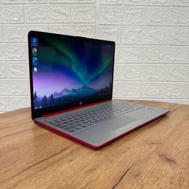 Ультрабук HP 15-dw0083wm / 15.6" (1366x768) TN / Intel Pentium Silver N5030 (4 ядра по 1.1 - 3.1 GHz) / 8 GB DDR4 / 256 GB SSD / Intel UHD Graphics 605 / WebCam