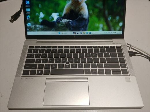 Ультрабук Б-класс HP EliteBook 840 G8 / 14" (1366x768) TN / Intel Core i5-1145G7 (4 (8) ядра по 2.6 - 4.4 GHz) / 8 GB DDR4 / 120 GB SSD / Intel Iris Xe Graphics / WebCam / TouchID / Windows 11