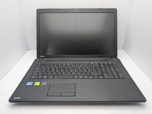 Ноутбук Toshiba Satellite C70-A / 17.3" (1600x900) TN / Intel Core i3-3120M (2 (4) ядра по 2.5 GHz) / 6 GB DDR3 / 500 GB HDD / nVidia GeForce 710M, 1 GB GDDR3, 64-bit / WebCam / DVD-ROM