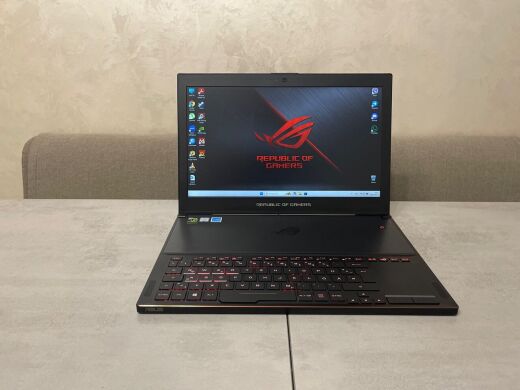 Ігровий ноутбук Asus ROG Zephyrus GX501VI-GZ020T / 15.6" (1920x1080) IPS / Intel Core i7-7700HQ (4 (8) ядра по 2.8 - 3.8 GHz) / 16 GB DDR4 / 1000 GB SSD M.2 / nVidia GeForce GTX 1080 Max-Q, 8 GB GDDR5X, 256-bit / WebCam
