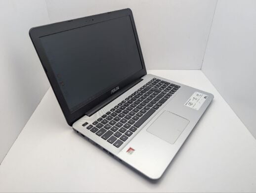 Ноутбук Asus F555Q / 15.6" (1920x1080) TN / AMD A10-9620P (4 ядра по 2.4 - 3.3 GHz) / 12 GB DDR4 / 240 GB SSD / AMD Radeon R5 Graphics / WebCam Ноутбук Asus F555Q / 15.6" (1920x1080) TN / AMD A10-9620P (4 ядра по 2.4 - 3.3 GHz) / 12 GB DDR4 / 240 GB SSD / AMD Radeon R5 Graphics / WebCam