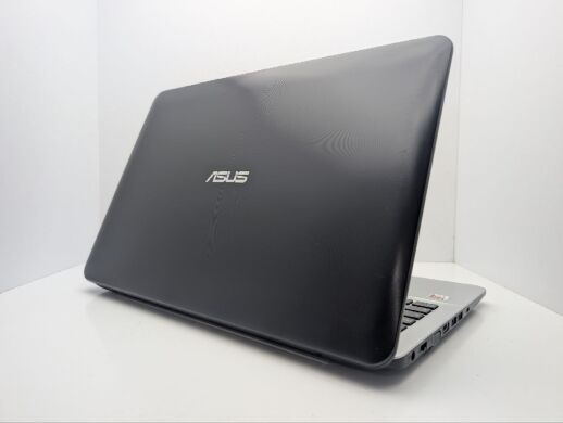 Ноутбук Asus F555Q / 15.6" (1920x1080) TN / AMD A10-9620P (4 ядра по 2.4 - 3.3 GHz) / 12 GB DDR4 / 240 GB SSD / AMD Radeon R5 Graphics / WebCam Ноутбук Asus F555Q / 15.6" (1920x1080) TN / AMD A10-9620P (4 ядра по 2.4 - 3.3 GHz) / 12 GB DDR4 / 240 GB SSD / AMD Radeon R5 Graphics / WebCam