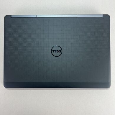Мобільна робоча станція Б-клас Dell Precision 7520 / 15.6" (1920x1080) TN / Intel Core i7-6820HQ (4 (8) ядра по 2.7 - 3.6 GHz) / 16 GB DDR4 / 256 GB SSD / nVidia Quadro M2200, 4 GB GDDR5, 128-bit / WebCam / HDMI