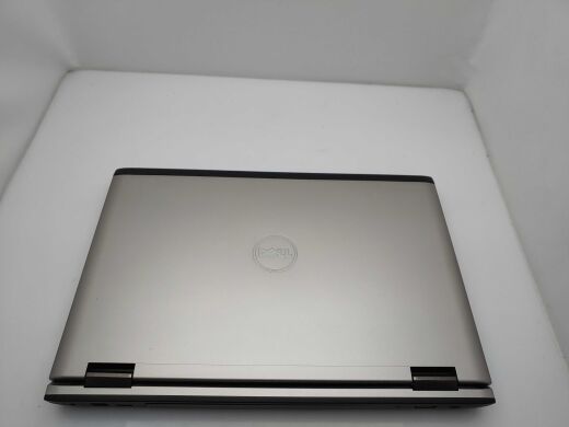 Ноутбук Dell Vostro 3550 Grey / 15.6" (1366x768) TN / Intel Core i3-2310M (2 (4) ядра по 2.1 GHz) / 8 GB DDR3 / 500 GB HDD / Intel HD Graphics 3000 / WebCam / DVD-ROM