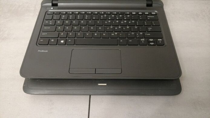 HP Probook 11 G1 / 11.6" (1366x768) TN / Intel Core i3-5005U (2 (4) ядра по 2.0 GHz) / 4 GB DDR3 / 500 GB HDD / WebCam / NO ODD