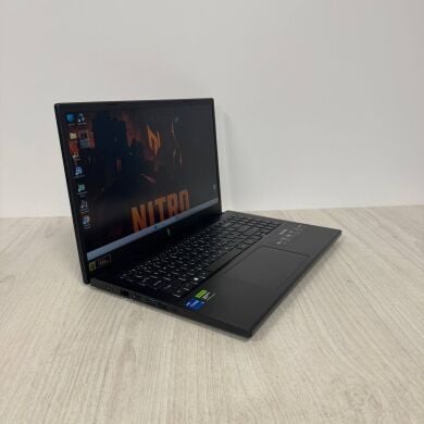 Игровой ноутбук Acer Nitro V15 ANV15-51 / 15.6" (1920x1080) IPS / Intel Core i5-13420H (8 (12) ядер по 2.1 - 4.6 GHz) / 16 GB DDR5 / 512 GB SSD / nVidia GeForce RTX 3050, 6 GB GDDR6, 96-bit / WebCam