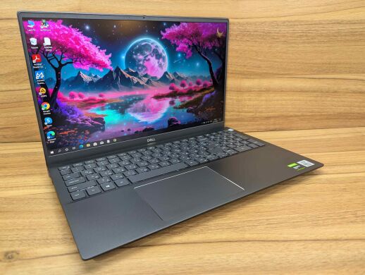 Игровой ноутбук Dell Vostro 7500 / 15.6" (1920x1080) IPS / Intel Core i7-10750H (6 (12) ядер по 2.6 - 5.0 GHz) / 16 GB DDR4 / 512 GB SSD / nVidia GeForce GTX 1650, 4 GB GDDR6, 128-bit / TouchID / WebCam / Windows 10