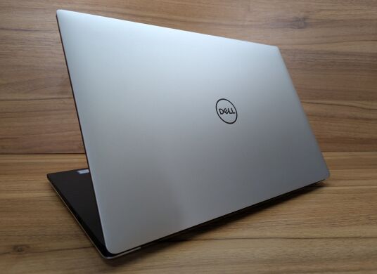 Игровой ноутбук Dell XPS 15 9570 / 15.6" (1920x1080) IPS / Intel Core i7-8750H (6 (12) ядер по 2.2 - 4.1 GHz) / 16 GB DDR4 / 512 GB SSD / nVidia GeForce GTX 1050 Ti, 4 GB GDDR5, 128-bit / HDMI / Windows 10