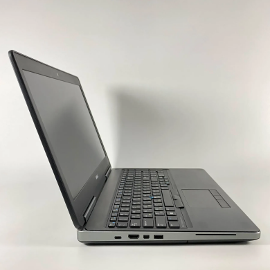 Мобильная рабочая станция Б-класс Dell Precision 7510 / 15.6" (1920x1080) IPS / Intel Core i7-6820HQ (4 (8) ядра по 2.7 - 3.6 GHz) / 16 GB DDR4 / 512 GB SSD / nVidia Quadro M2000M, 4 GB GDDR5, 128-bit / WebCam / HDMI