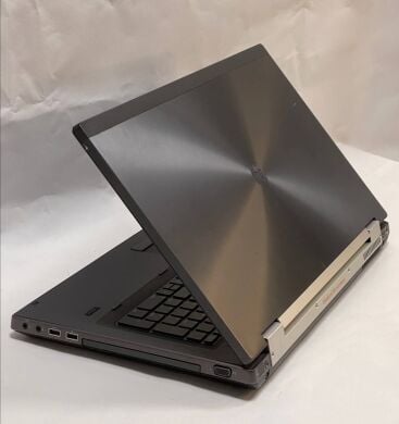 Мобільна робоча станція Б-клас HP EliteBook 8760w / 17.3" (1920x1080) TN / Intel Core i7-2620M (2 (4) ядра по 2.7 - 3.4 GHz) / 8 GB DDR3 / 120 GB SSD + 500 GB HDD / AMD FirePro M5950, 1 GB GDDR5, 128-bit / WebCam / DVD-ROM