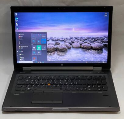 Мобільна робоча станція Б-клас HP EliteBook 8760w / 17.3" (1920x1080) TN / Intel Core i7-2620M (2 (4) ядра по 2.7 - 3.4 GHz) / 8 GB DDR3 / 120 GB SSD + 500 GB HDD / AMD FirePro M5950, 1 GB GDDR5, 128-bit / WebCam / DVD-ROM