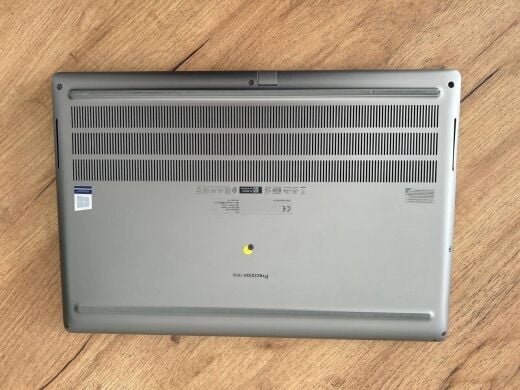 Мобільна робоча станція Dell Precision 7550 / 15.6" (1920x1080) IPS / Intel Core i5-10400H (4 (8) ядра по 2.6 - 4.6 GHz) / 16 GB DDR4 / 512 GB SSD M.2 / nVidia Quadro T1000, 4 GB GDDR6, 128-bit / WebCam