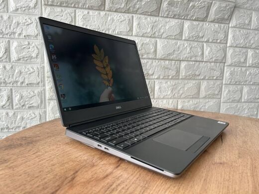 Мобільна робоча станція Dell Precision 7550 / 15.6" (1920x1080) IPS / Intel Core i5-10400H (4 (8) ядра по 2.6 - 4.6 GHz) / 16 GB DDR4 / 512 GB SSD M.2 / nVidia Quadro T1000, 4 GB GDDR6, 128-bit / WebCam