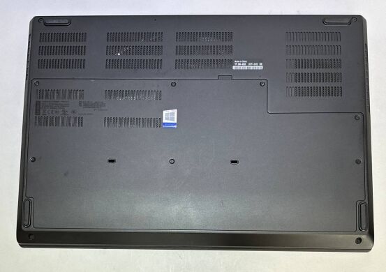 Мобильная рабочая станция Lenovo ThinkPad P72 / 17.3" (1920x1080) IPS / Intel Core i7-8750H (6 (12) ядер по 2.2 - 4.1 GHz) / 16 GB DDR4 / 1000 GB SSD / nVidia Quadro P600, 4 GB GDDR5, 128-bit / WebCam Мобильная рабочая станция Lenovo ThinkPad P72 / 17.3" (1920x1080) IPS / Intel Core i7-8750H (6 (12) ядер по 2.2 - 4.1 GHz) / 16 GB DDR4 / 1000 GB SSD / nVidia Quadro P600, 4 GB GDDR5, 128-bit / WebCam