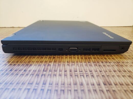 Мобільна робоча станція Lenovo Thinkpad W541 / 15.6" (1920x1080) TN / Intel Core i7-4710MQ (4 (8) ядра по 2.5 - 3.5 GHz) / 16 GB DDR3 / 256 GB SSD + 500 GB HDD / nVidia Quadro K1100M, 2 GB GDDR5, 128-bit / WebCam